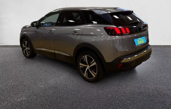 PEUGEOT 3008 1.2 Puretech 130ch S&S BVM6 Allure extérieur trois quart arrière gauche 212077