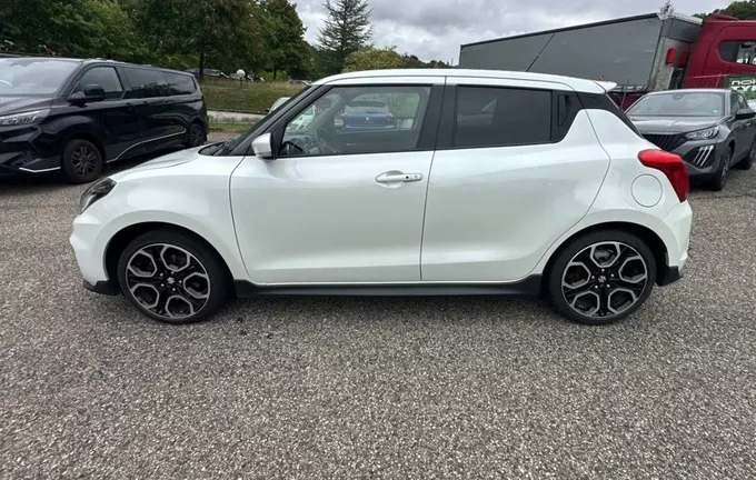 SUZUKI SWIFT SPORT 1.4 Boosterjet Hybrid photo 28 14029