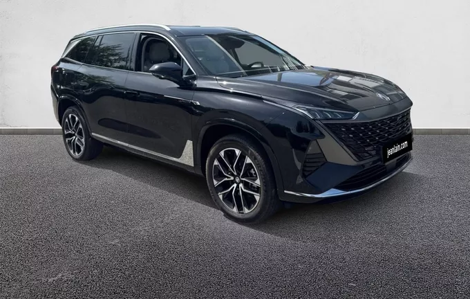 MG MGS9 PHEV Premium extérieur trois quart avant droit 8003