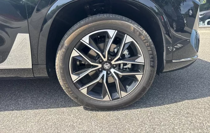 MG MGS9 PHEV Premium photo 9 8003
