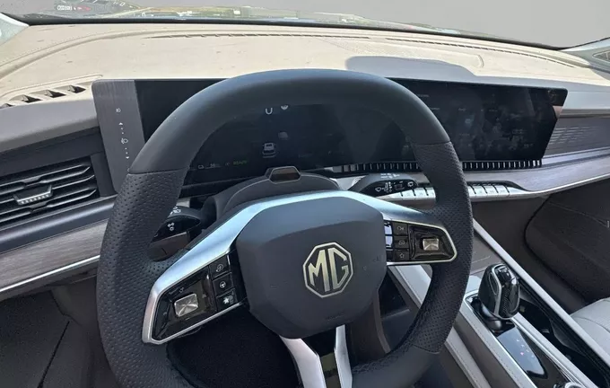MG MGS9 PHEV Premium photo 12 8003