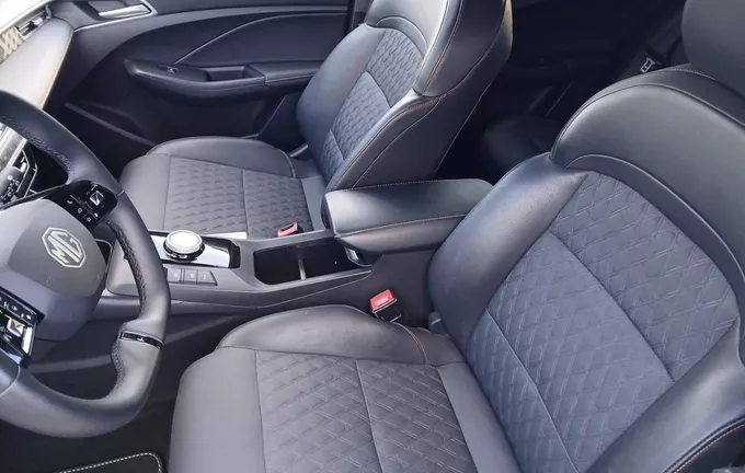 MG MG3 1.5 L Hybrid+ 195 ch Luxury photo 11 944832