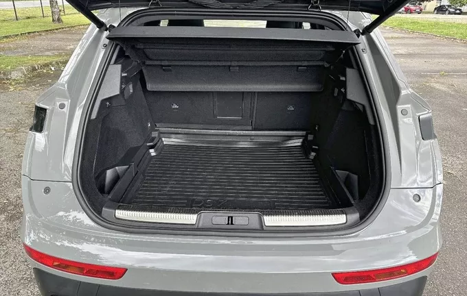 DS DS7 CROSSBACK BlueHDi 130 EAT8 Performance Line extérieur arrière 945670