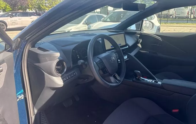 TOYOTA C-HR Hybride Rechargeable 225 Design photo 18 89602