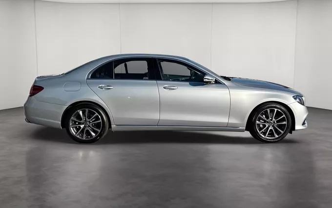 MERCEDES CLASSE E 300 9G-Tronic Fascination extérieur côté droit 213693