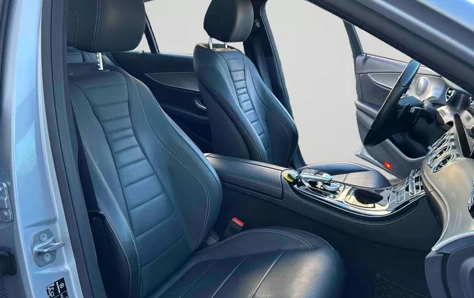 MERCEDES CLASSE E 300 9G-Tronic Fascination photo 18 213693