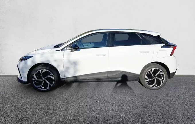 MG MG4 EV 77kWh - 180 kW Premium extérieur côté droit 9881