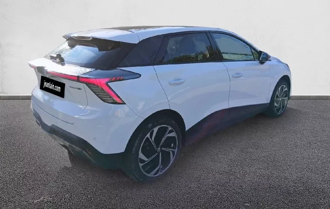 MG MG4 EV 77kWh - 180 kW Premium extérieur trois quart arrière droit 9881