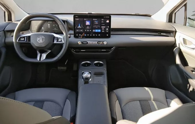 MG MG4 EV 77kWh - 180 kW Premium photo 11 9881