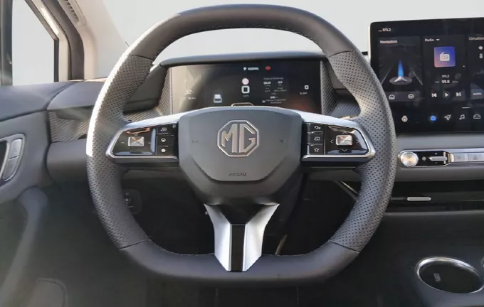 MG MG4 EV 77kWh - 180 kW Premium photo 12 9881
