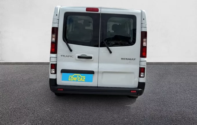 RENAULT TRAFIC Combi L2 dCi 145 Energy S&S Zen extérieur arrière 105328