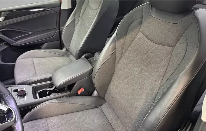 VOLKSWAGEN TIGUAN 1.5 eHybrid 204ch DSG6 VW Edition extérieur trois quart arrière droit 2124888