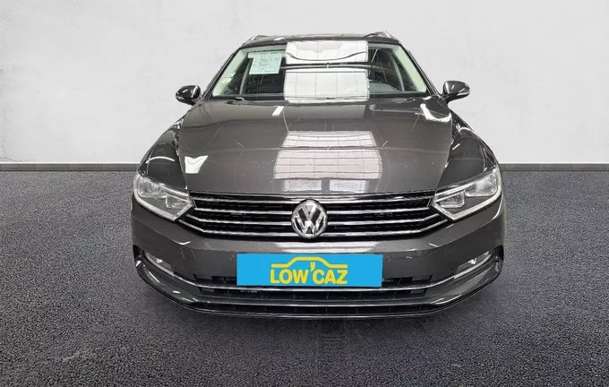 VOLKSWAGEN PASSAT SW 2.0 TDI 150 DSG7 Confortline Business extérieur avant 213021