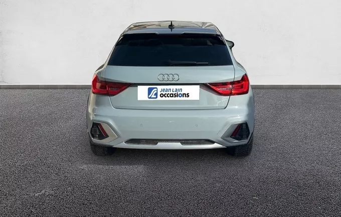 AUDI A1 Allstreet 30 TFSI 110 ch S tronic 7 Design Luxe extérieur arrière 560501