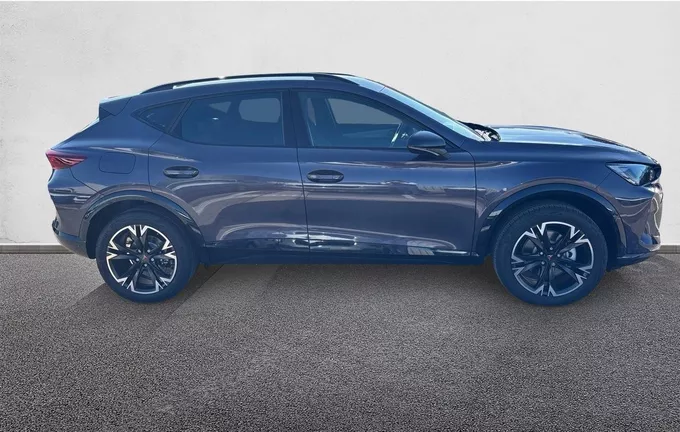 CUPRA FORMENTOR 1.5 eTSI Hybrid 150 ch DSG7 V extérieur côté droit 1231