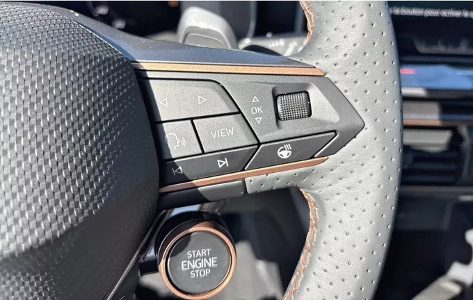 CUPRA FORMENTOR 1.5 eTSI Hybrid 150 ch DSG7 V photo 17 1231