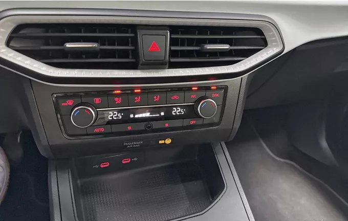 SEAT IBIZA 1.0 MPI 80 ch S/S BVM5 Copa photo 17 2129008