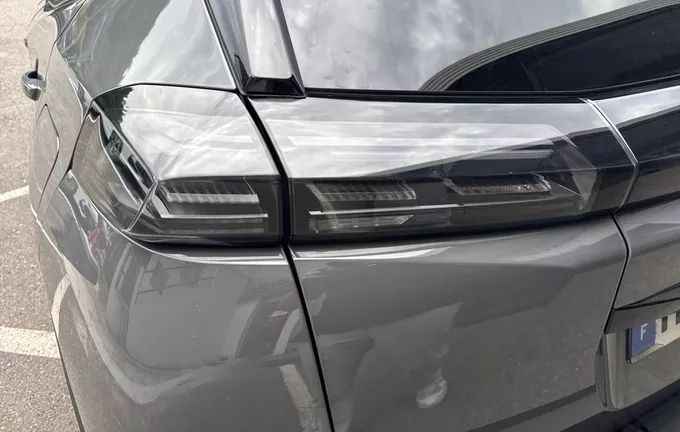 PEUGEOT 2008 100 S&S BVM6 Allure photo 17 946084