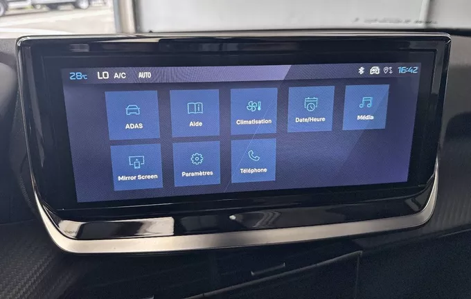 PEUGEOT 2008 100 S&S BVM6 Allure photo 18 946084