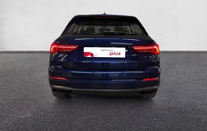 AUDI Q3 35 TFSI 150 ch S tronic 7 Design Luxe extérieur arrière 2127247