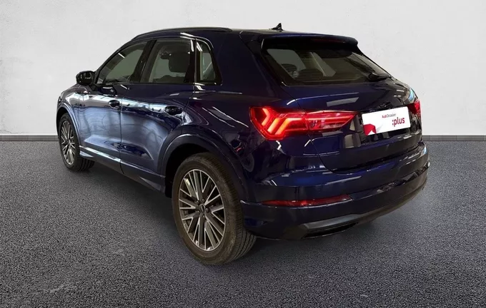 AUDI Q3 35 TFSI 150 ch S tronic 7 Design Luxe extérieur trois quart arrière gauche 2127247