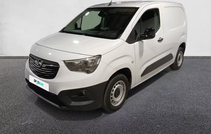 OPEL COMBO CARGO M 600 KG PURETECH 110 S&S BVM6 extérieur trois quart avant gauche 945809