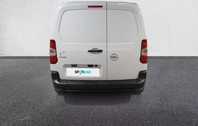 OPEL COMBO CARGO M 600 KG PURETECH 110 S&S BVM6 extérieur trois quart arrière droit 945809