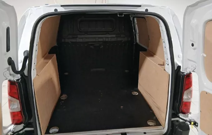 OPEL COMBO CARGO M 600 KG PURETECH 110 S&S BVM6 extérieur arrière 945809