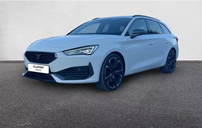 CUPRA LEON Sportstourer 1.4 e-HYBRID 245 ch DSG6 VZ extérieur trois quart avant gauche 