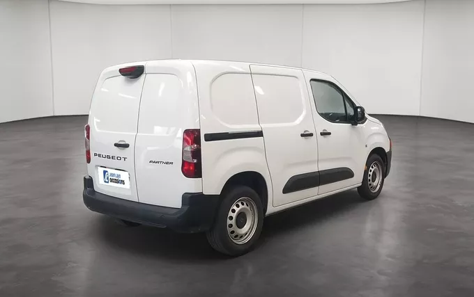 PEUGEOT PARTNER FOURGON M 1000 KG BLUEHDI 100 S&S BVM6 extérieur trois quart arrière droit 946318