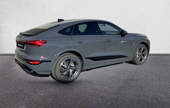 AUDI Q6 E-TRON SPORTBACK 387 ch 100 kWh quattro S line extérieur trois quart arrière droit 9145