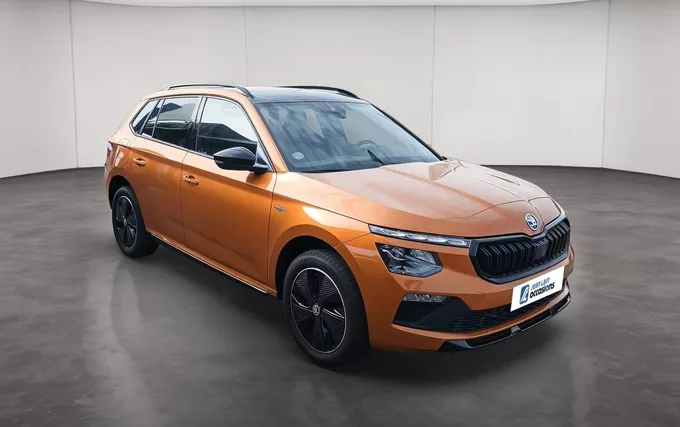 SKODA KAMIQ 1.0 TSI Evo 2 116 ch DSG7 Monte Carlo extérieur trois quart avant droit 2132095