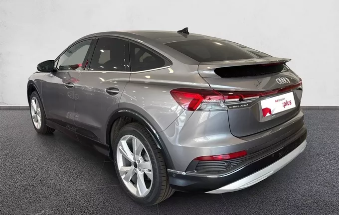 AUDI Q4 E-TRON Sportback 50 299 ch 82 kWh quattro Design Luxe extérieur trois quart arrière gauche 2129171