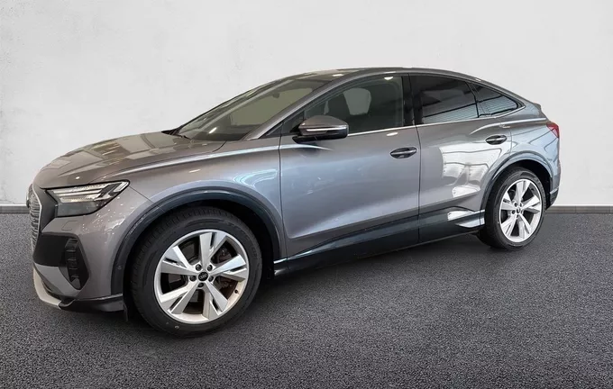 AUDI Q4 E-TRON Sportback 50 299 ch 82 kWh quattro Design Luxe extérieur côté gauche 2129171
