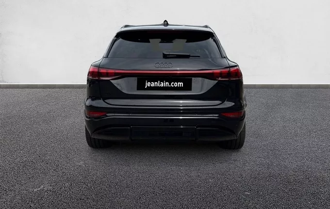 AUDI Q6 E-TRON 306 ch 100 kWh performance S line extérieur arrière 7713
