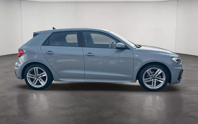 AUDI A1 Sportback 35 TFSI 150 ch S tronic 7 S Line extérieur côté droit 2132395
