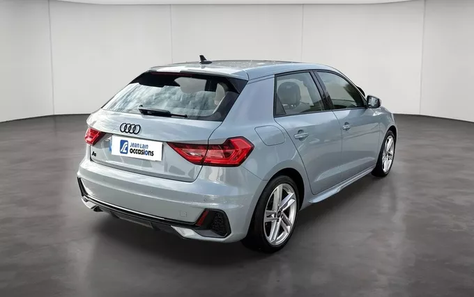 AUDI A1 Sportback 35 TFSI 150 ch S tronic 7 S Line extérieur trois quart arrière droit 2132395