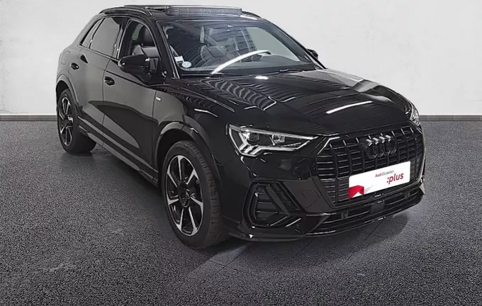 AUDI Q3 35 TFSI 150 ch S tronic 7 S line extérieur trois quart avant droit 2130082