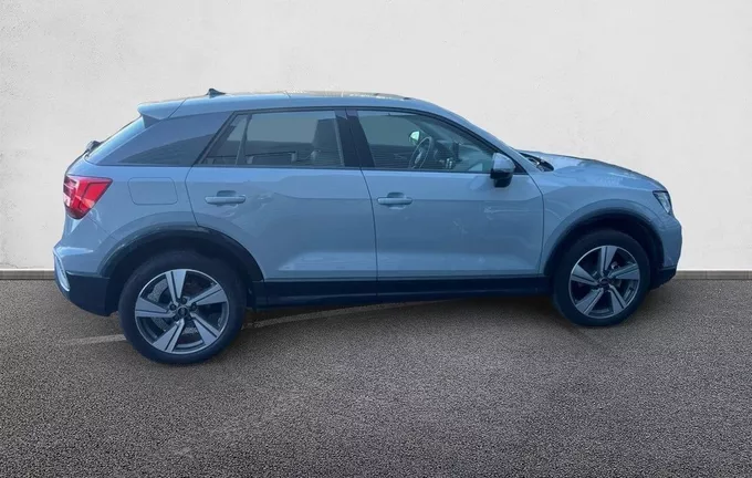 AUDI Q2 35 TFSI 150 S tronic 7 Design extérieur côté droit 2126015