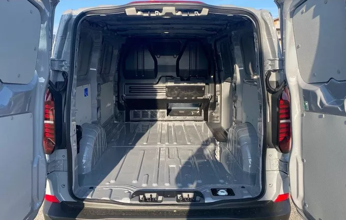 VOLKSWAGEN UTILITAIRES TRANSPORTER VAN L1H1 2.0 TDI 150 BVM6 BUSINESS photo 10 6622