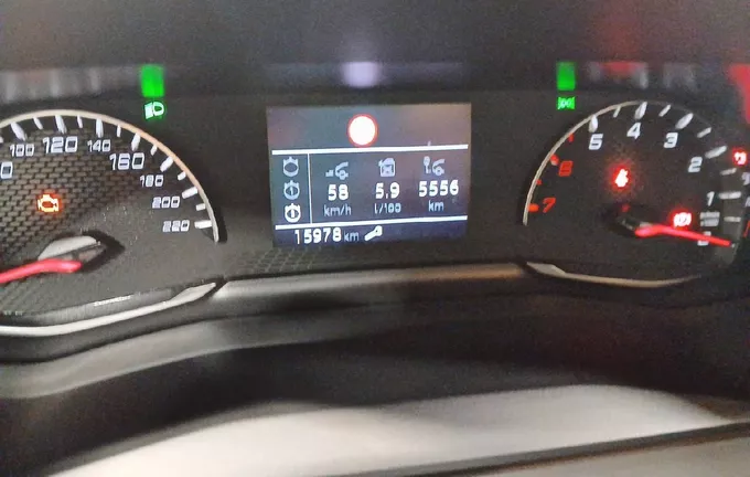 PEUGEOT 208 100 S&S BVM6 Style photo 10 944351