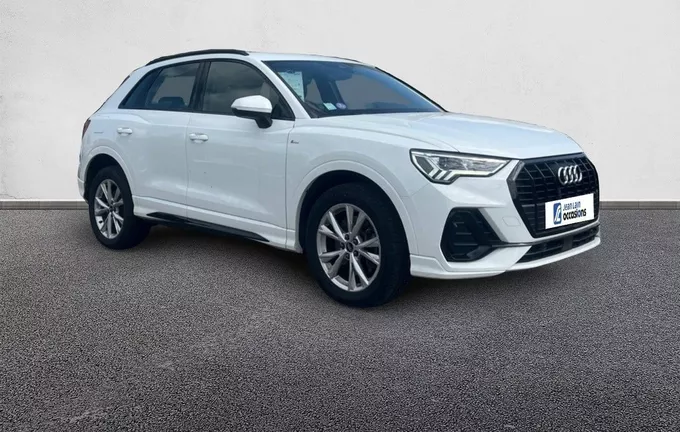 AUDI Q3 45 TFSIe 245 ch S tronic 6 S line extérieur trois quart avant droit 551129