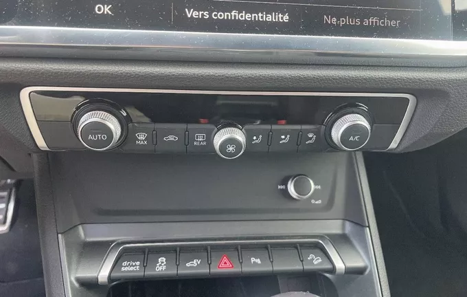AUDI Q3 45 TFSIe 245 ch S tronic 6 S line photo 14 551129