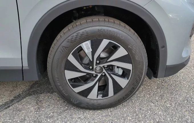 VOLKSWAGEN TIGUAN 1.5 eHybrid 204ch DSG6 VW Edition photo 9 5528