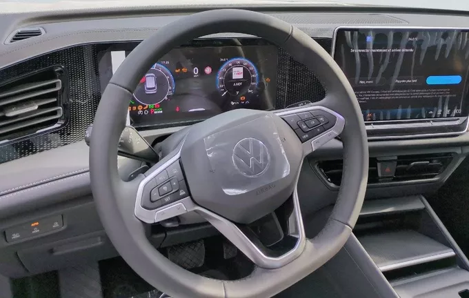 VOLKSWAGEN TIGUAN 1.5 eHybrid 204ch DSG6 VW Edition photo 12 5528