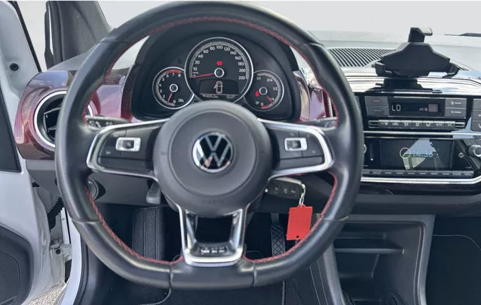 VOLKSWAGEN UP! Up 1.0 115 BlueMotion Technology BVM6 GTI photo 13 2129634