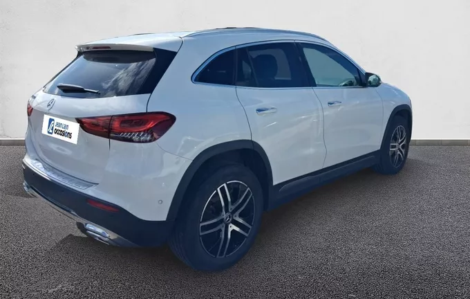 MERCEDES GLA 200 d 8G-DCT Progressive Line extérieur trois quart arrière droit 2125879