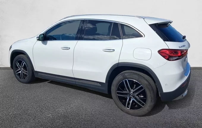 MERCEDES GLA 200 d 8G-DCT Progressive Line extérieur trois quart arrière gauche 2125879