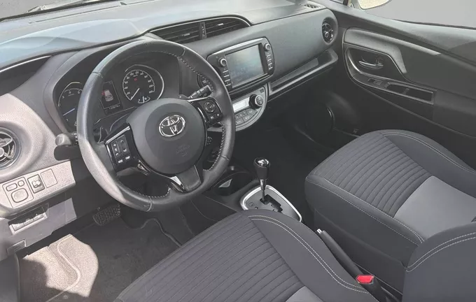 TOYOTA YARIS 110 VVT-i CVT Design photo 11 1103250