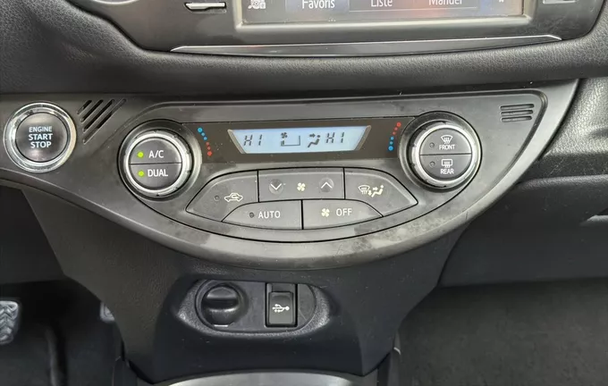 TOYOTA YARIS 110 VVT-i CVT Design photo 14 1103250